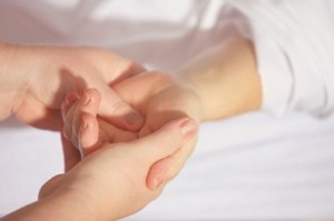 wrist pain management tips