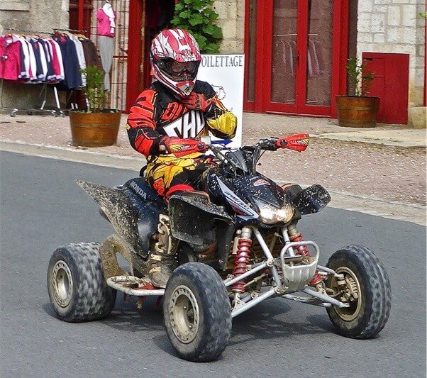 tips for riding quad bikes on roads