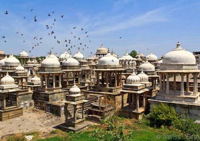 ahar cenotaphs and museum tourist attractions in udaipur