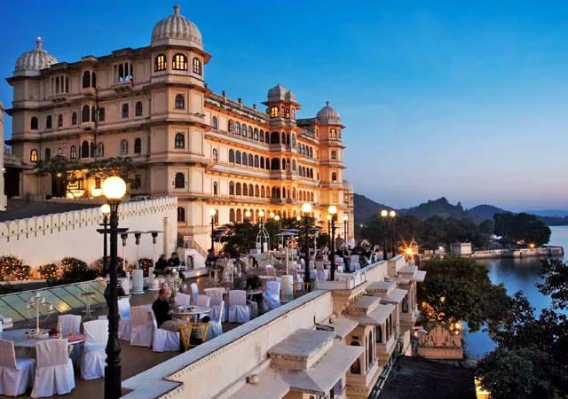 fateh prakash palace tourist attractions in udaipur