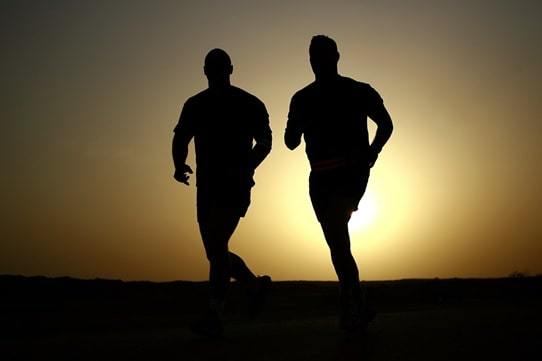 runners silhouettes athletes