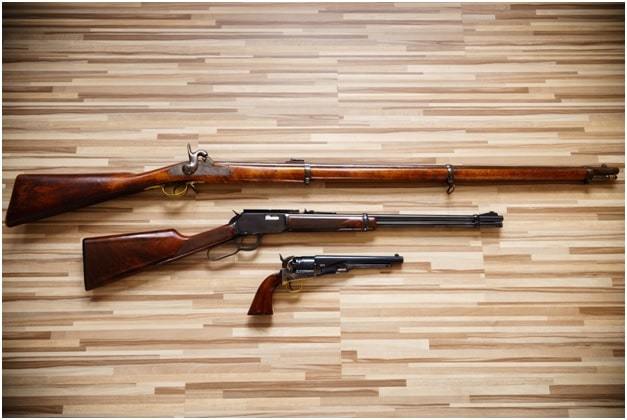 classic american civil war rifle, wild west rifle and revolver
