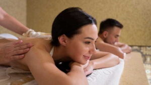 5 Reasons Couples Choose Spa Packages for Relaxation a couple getting a massage